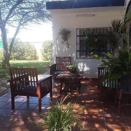 En Finca Las Dunas Dos Chalets Con Jacuzzis En Primera Linea De Playa , Uno De 4 Dormitorios Y Otro De 2 Dormitorios, Llama Al Seiscientos Veintisiete Cuatrocientos Diecisiete Trescientos Noventa Y Ocho 罗塔 外观 照片