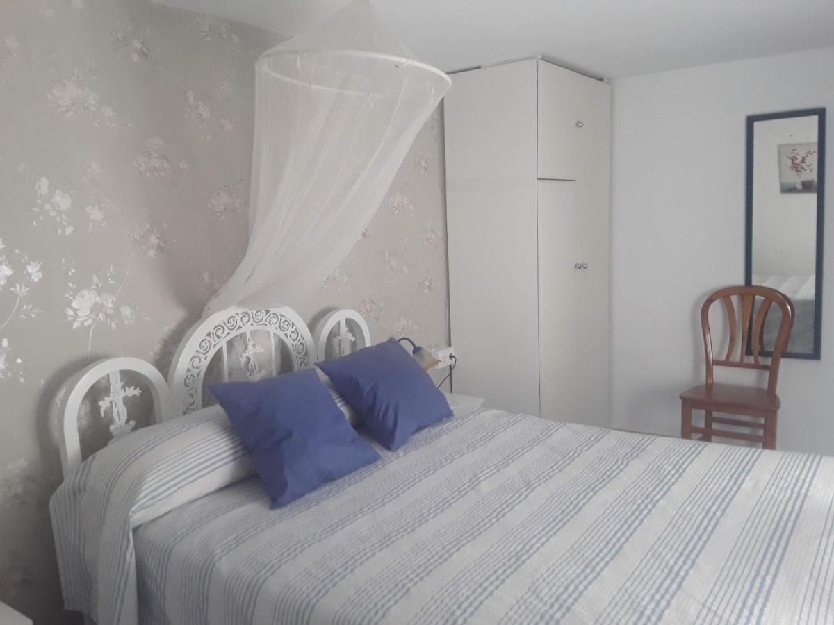 En Finca Las Dunas Dos Chalets Con Jacuzzis En Primera Linea De Playa , Uno De 4 Dormitorios Y Otro De 2 Dormitorios, Llama Al Seiscientos Veintisiete Cuatrocientos Diecisiete Trescientos Noventa Y Ocho 罗塔 外观 照片