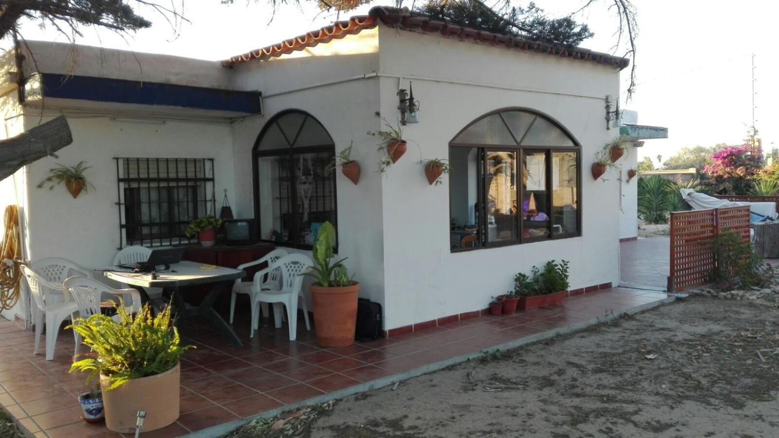 En Finca Las Dunas Dos Chalets Con Jacuzzis En Primera Linea De Playa , Uno De 4 Dormitorios Y Otro De 2 Dormitorios, Llama Al Seiscientos Veintisiete Cuatrocientos Diecisiete Trescientos Noventa Y Ocho 罗塔 外观 照片