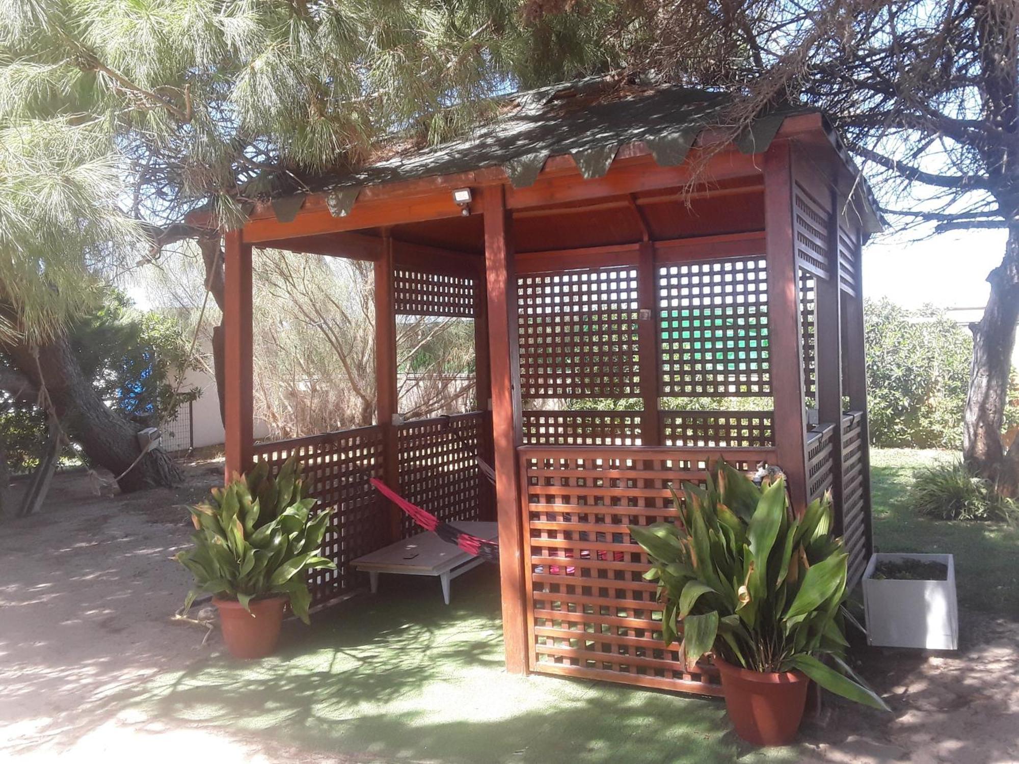 En Finca Las Dunas Dos Chalets Con Jacuzzis En Primera Linea De Playa , Uno De 4 Dormitorios Y Otro De 2 Dormitorios, Llama Al Seiscientos Veintisiete Cuatrocientos Diecisiete Trescientos Noventa Y Ocho 罗塔 外观 照片