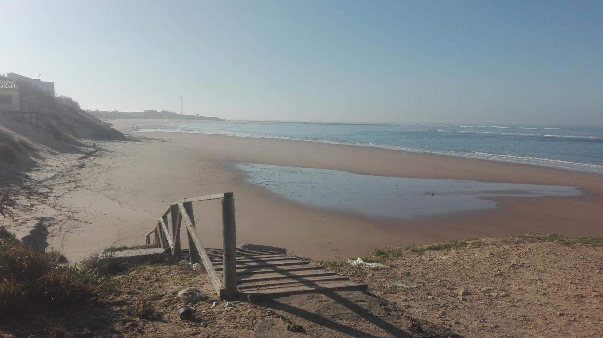 En Finca Las Dunas Dos Chalets Con Jacuzzis En Primera Linea De Playa , Uno De 4 Dormitorios Y Otro De 2 Dormitorios, Llama Al Seiscientos Veintisiete Cuatrocientos Diecisiete Trescientos Noventa Y Ocho 罗塔 外观 照片